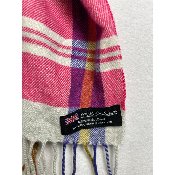 100% cashmere plaid scarf made in Scotland, pink beige blue ￼ - Picture 5 of 5